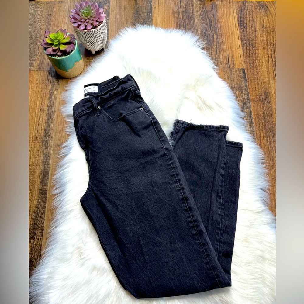 Abercrombie & Fitch The 90’s Straight Ultra High Rise Curve Love